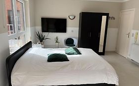 Petit Studio Charmant Renove Fully Renovated Studio 1 Min From The Beach At St-Idesbald Koksijde